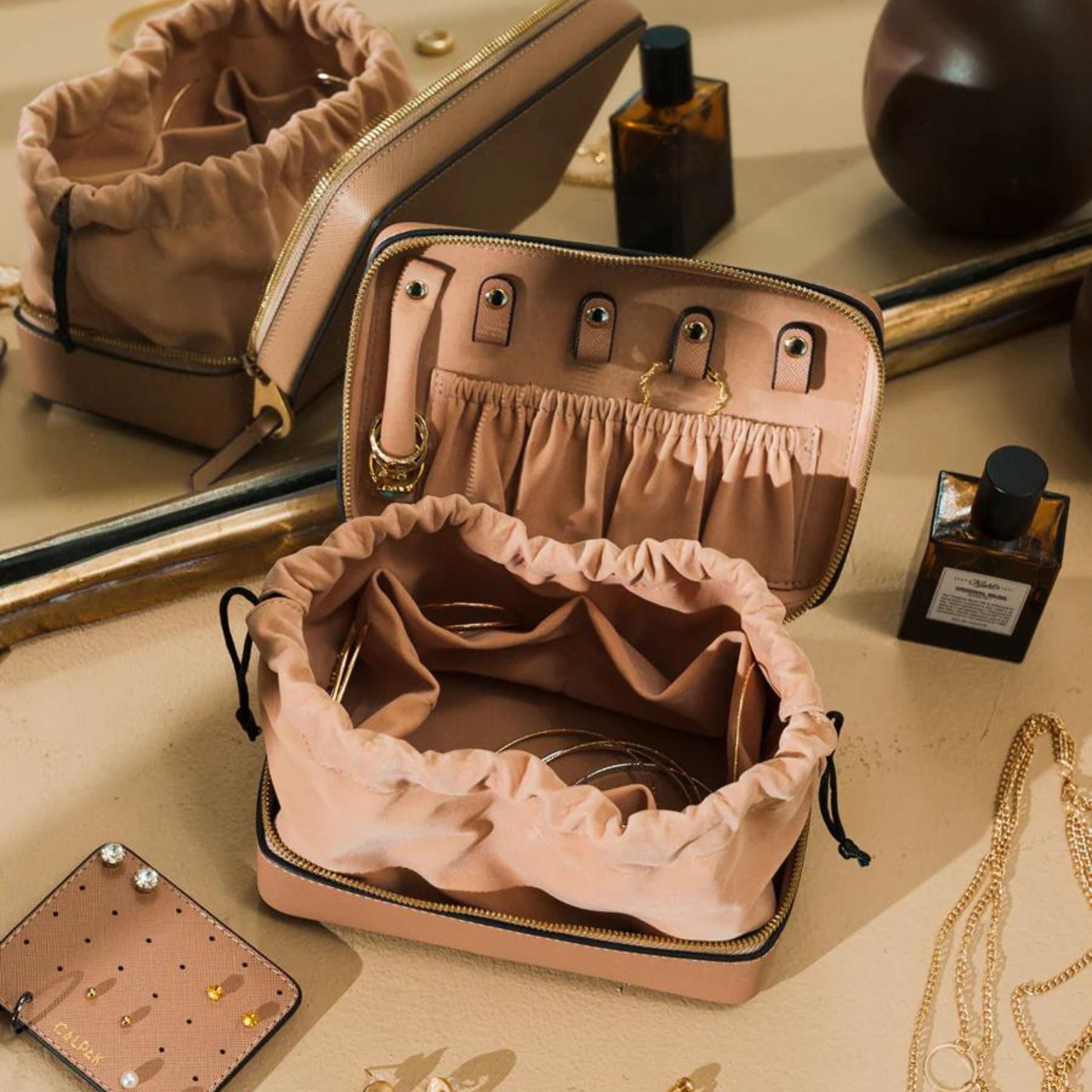Travel Organizers