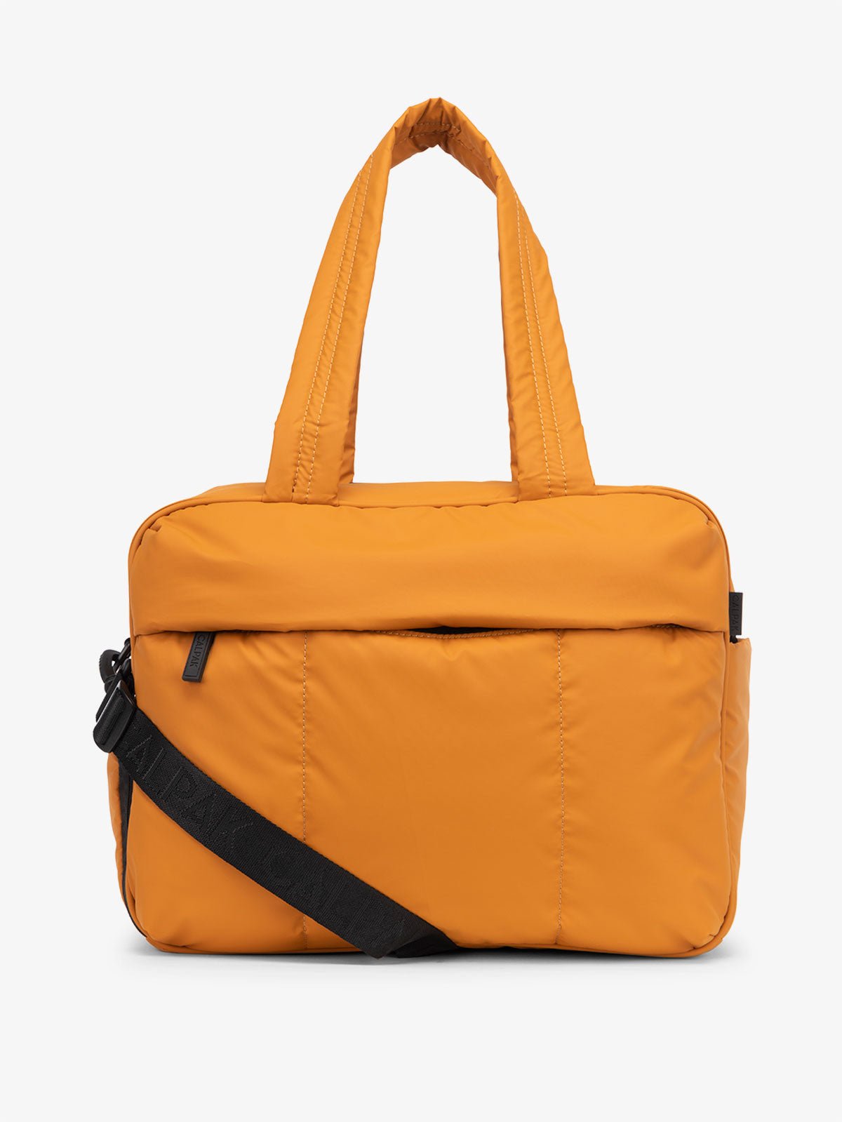 CALPAK Luka Duffel Bag in pumpkin