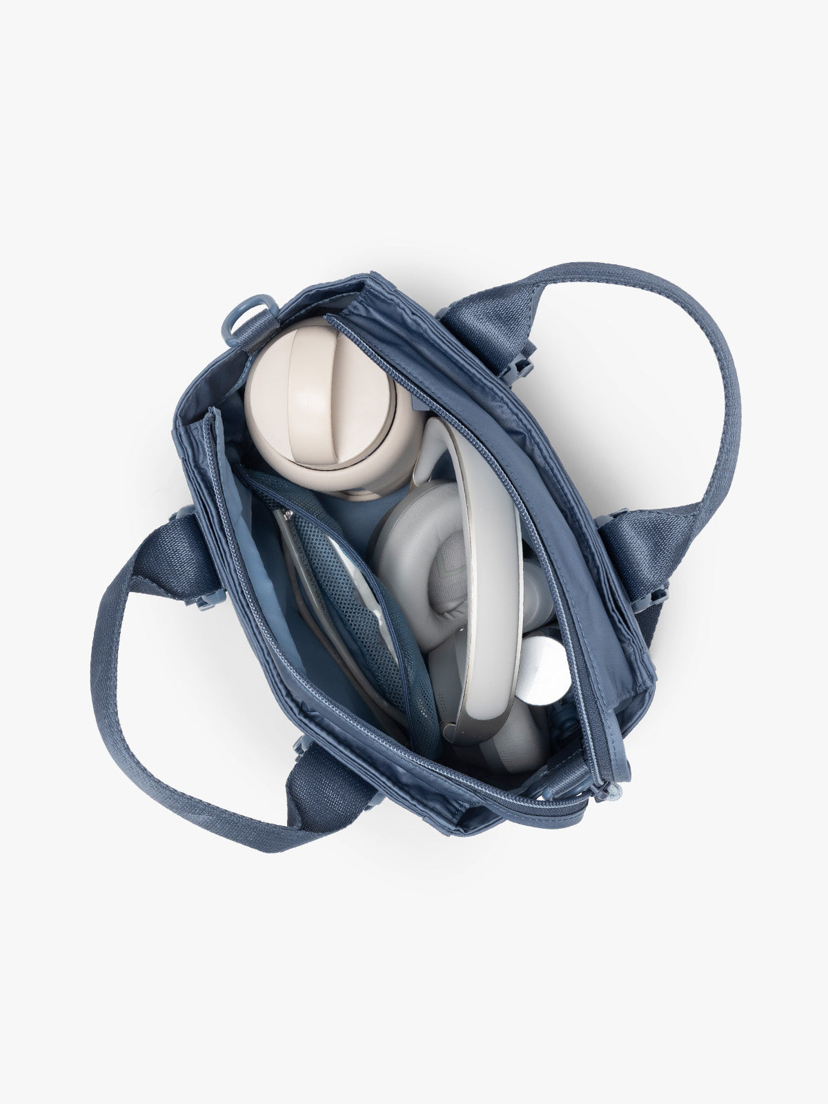 Fit Crossbody Gym Bag in Indigo | CALPAK