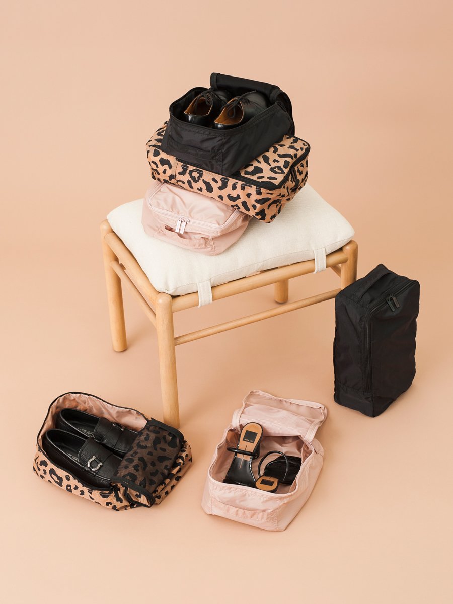 CALPAK zippered shoe storage bag with carry handles; KSB2001-MAUVE, KSB2001-BLACK, KSB2001-CHEETAH
