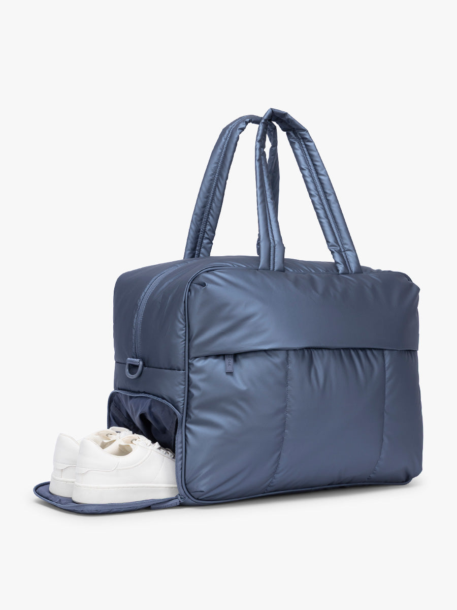 Luka Large Duffel in Metallic Indigo | CALPAK