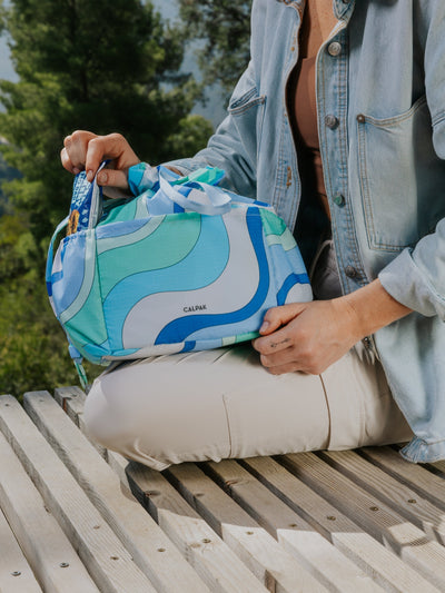 CALPAK Insulated Lunch Bag in groovy blue; ALB2001-GROOVY-BLUE view 2