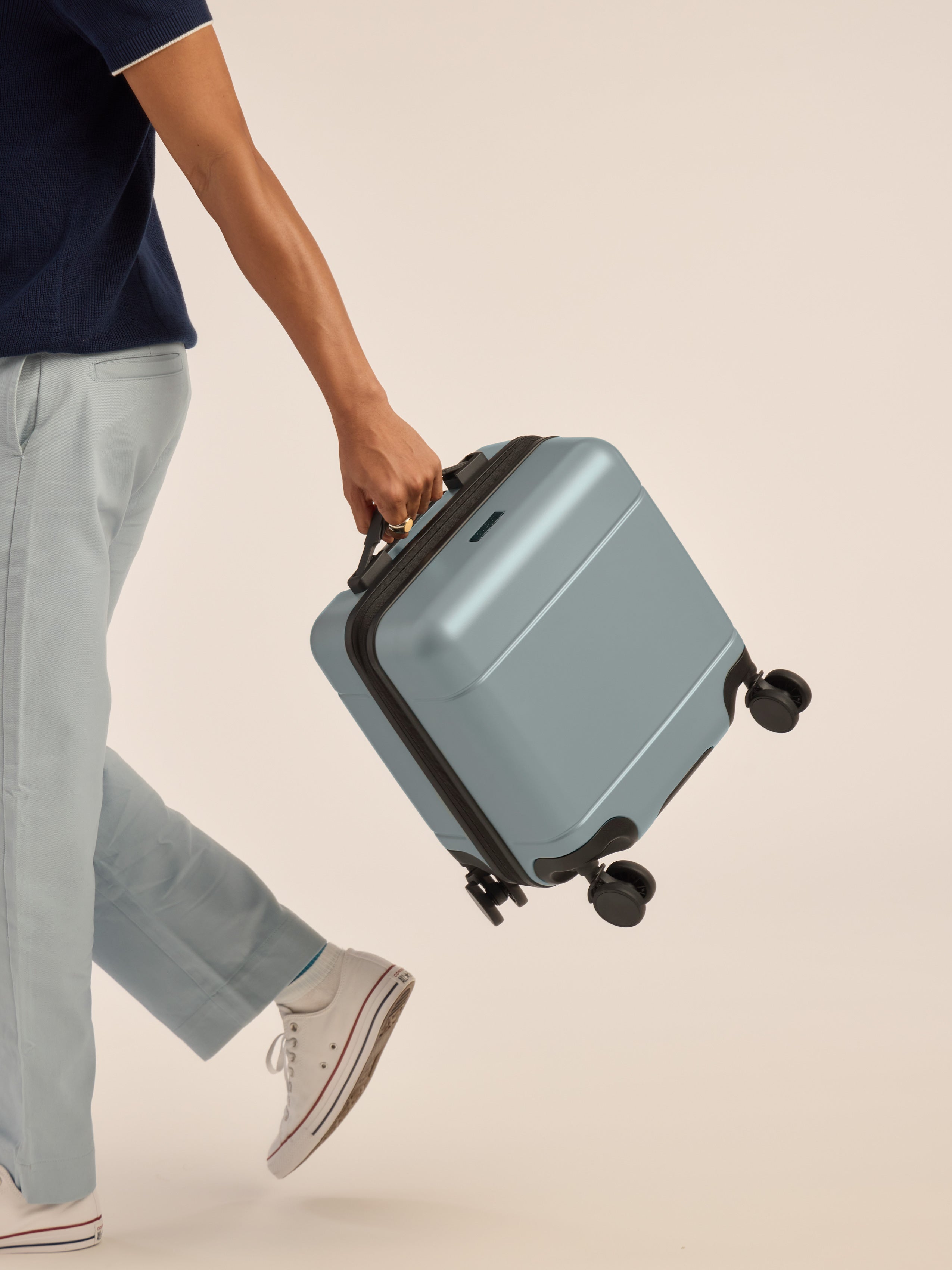 Hard Shell Luggage & Suitcases | CALPAK