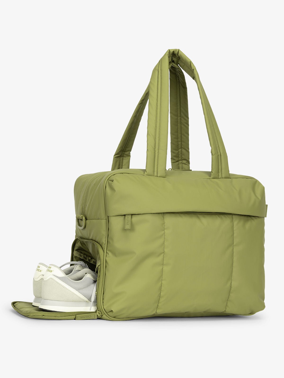 shoe compartment for Luka Duffel Bag in green