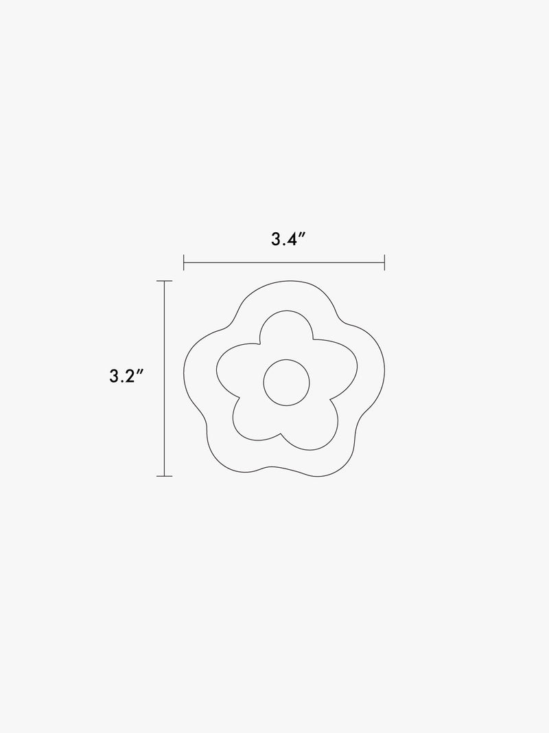 CALPAK line drawing diagram of Flower Pluffy Bag Charm of dimension showing 3.4"x 3.2"
