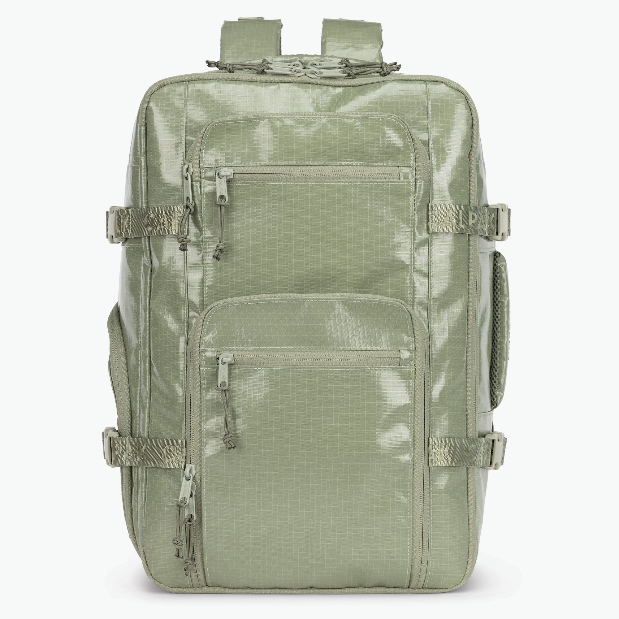 ツッパルーバ Terra 26L Laptop Duffel Backpack in Juniper | CALPAK