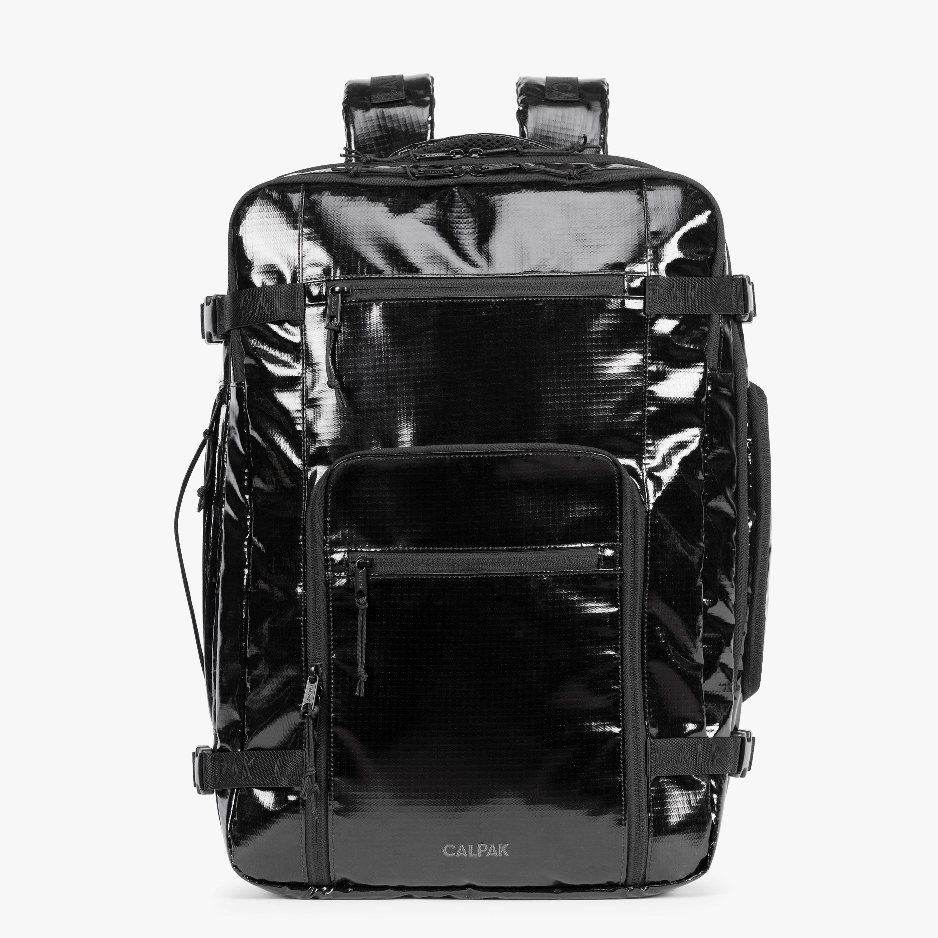 Terra 35L Laptop Backpack in Obsidian | CALPAK