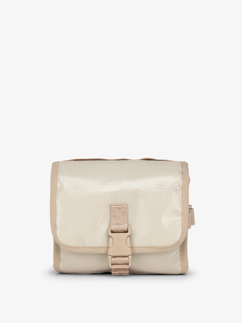 Terra Hanging Toiletry Bag in White Sands