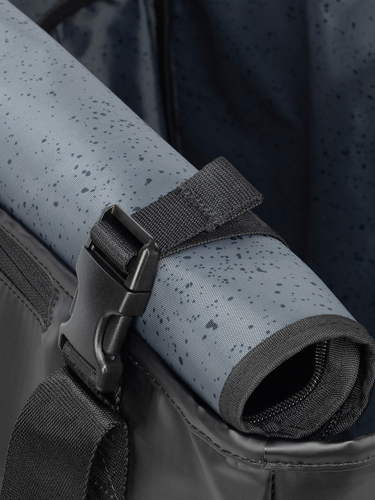 Terra 35L Water Resistant Zip Tote Bag in Matte Obsidian | CALPAK