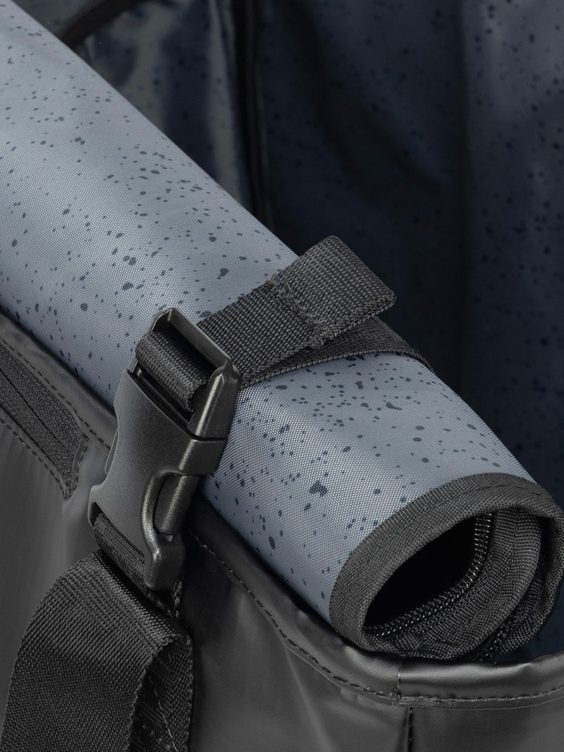 CALPAK Terra 35L Tote in black Matte Obsidian interior