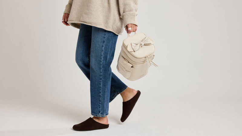 External Side Pockets with Magnetic Closures