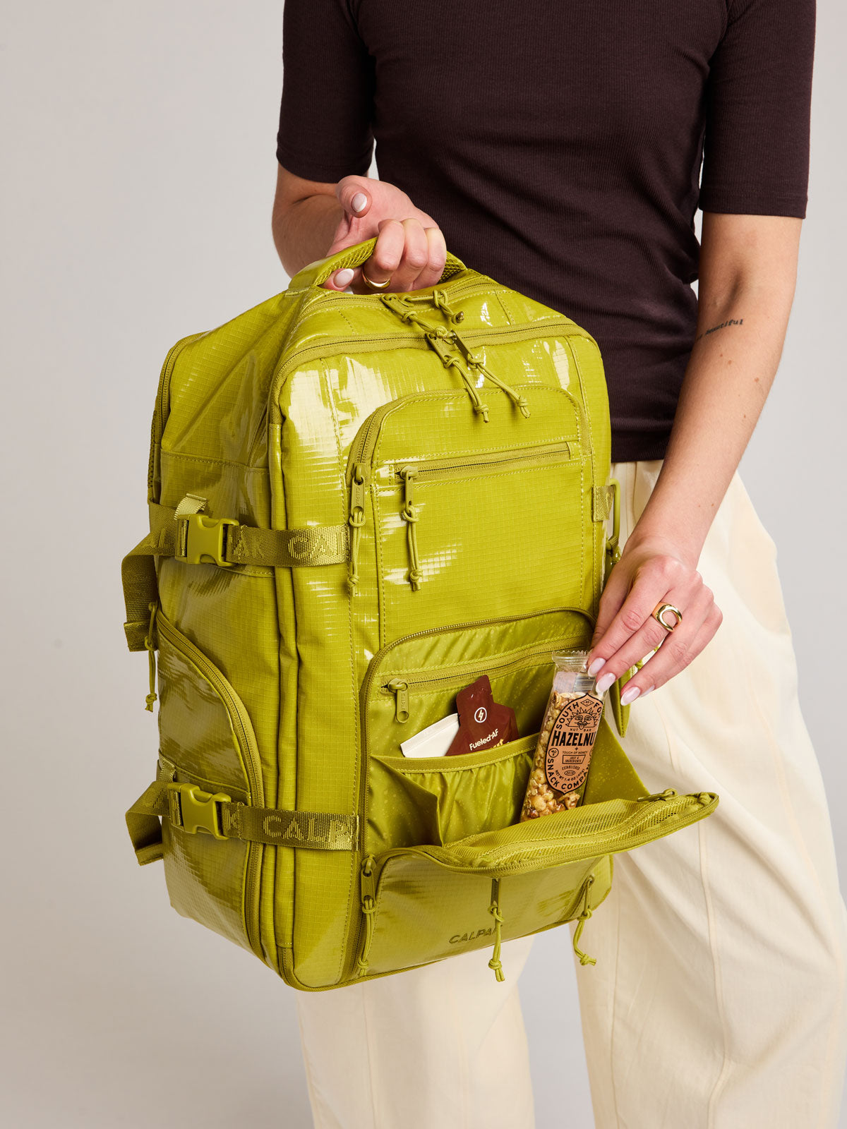 Terra 26L Laptop Duffel Backpack in Wasabi | CALPAK
