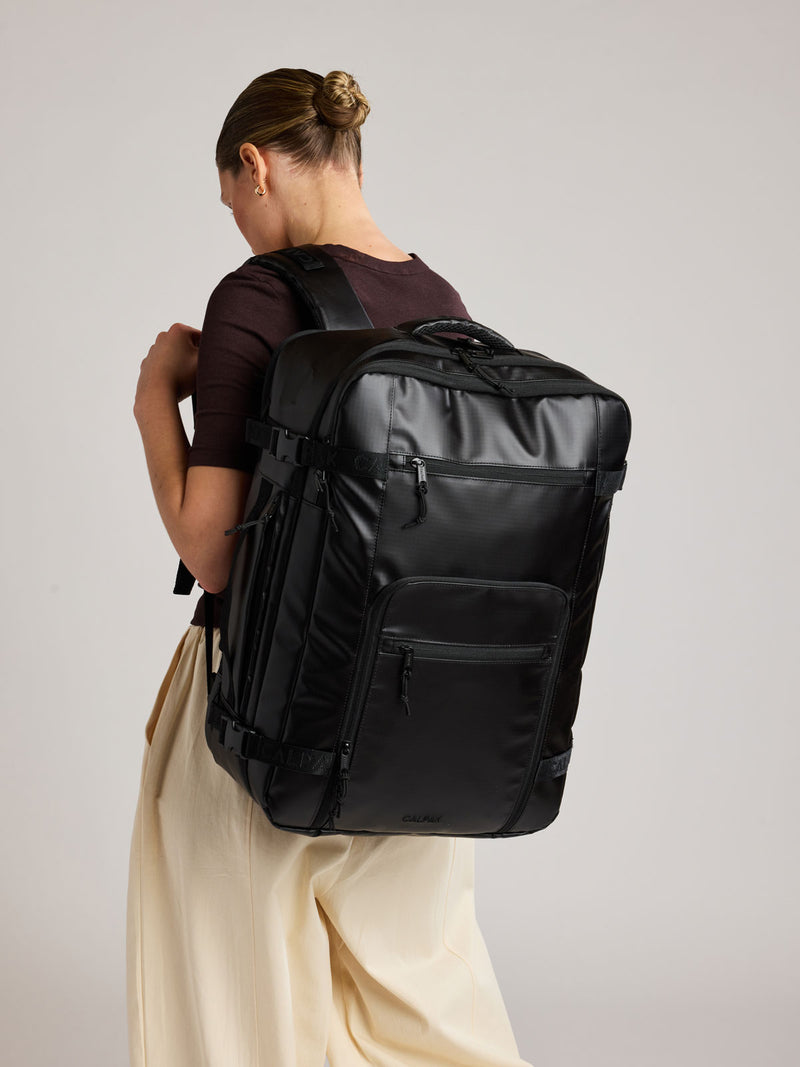 Terra 35L Laptop Backpack in Matte Obsidian