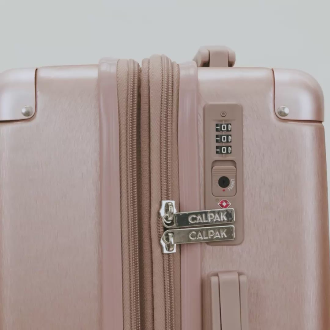 Built-In TSA Lock