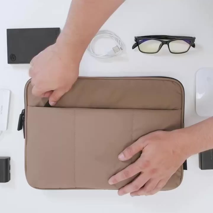 Multiple Exterior Pockets