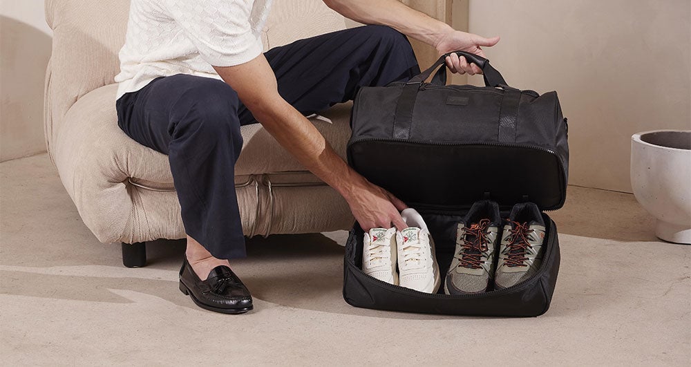 Stevyn Duffel Bag with Shoe Compartment