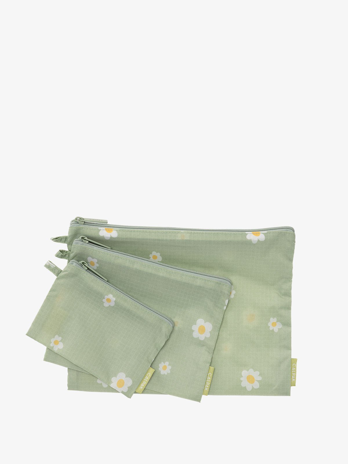 Set of small bags for storage and travel in daisy