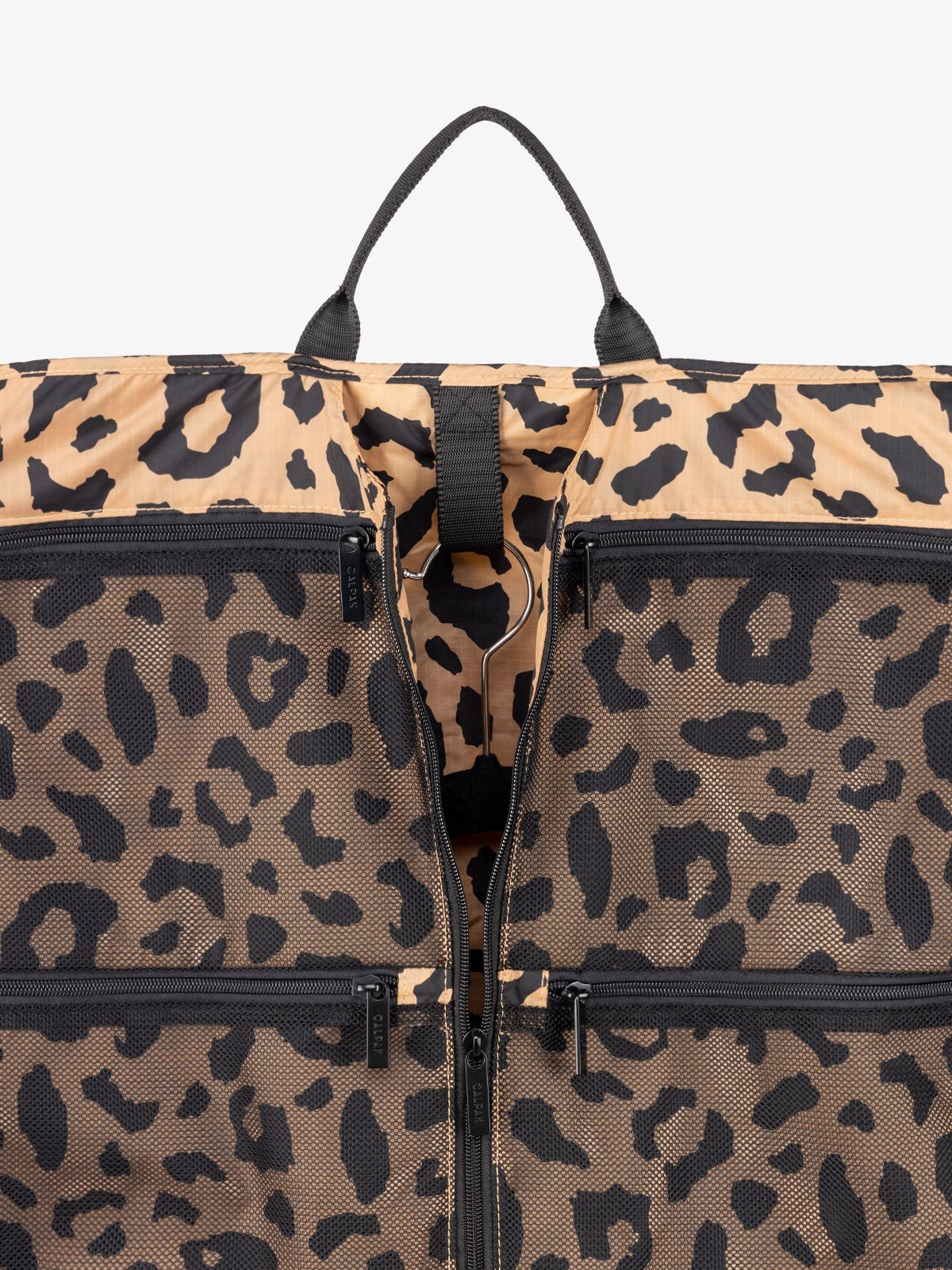 travel bag for clothes and garments in cheetah