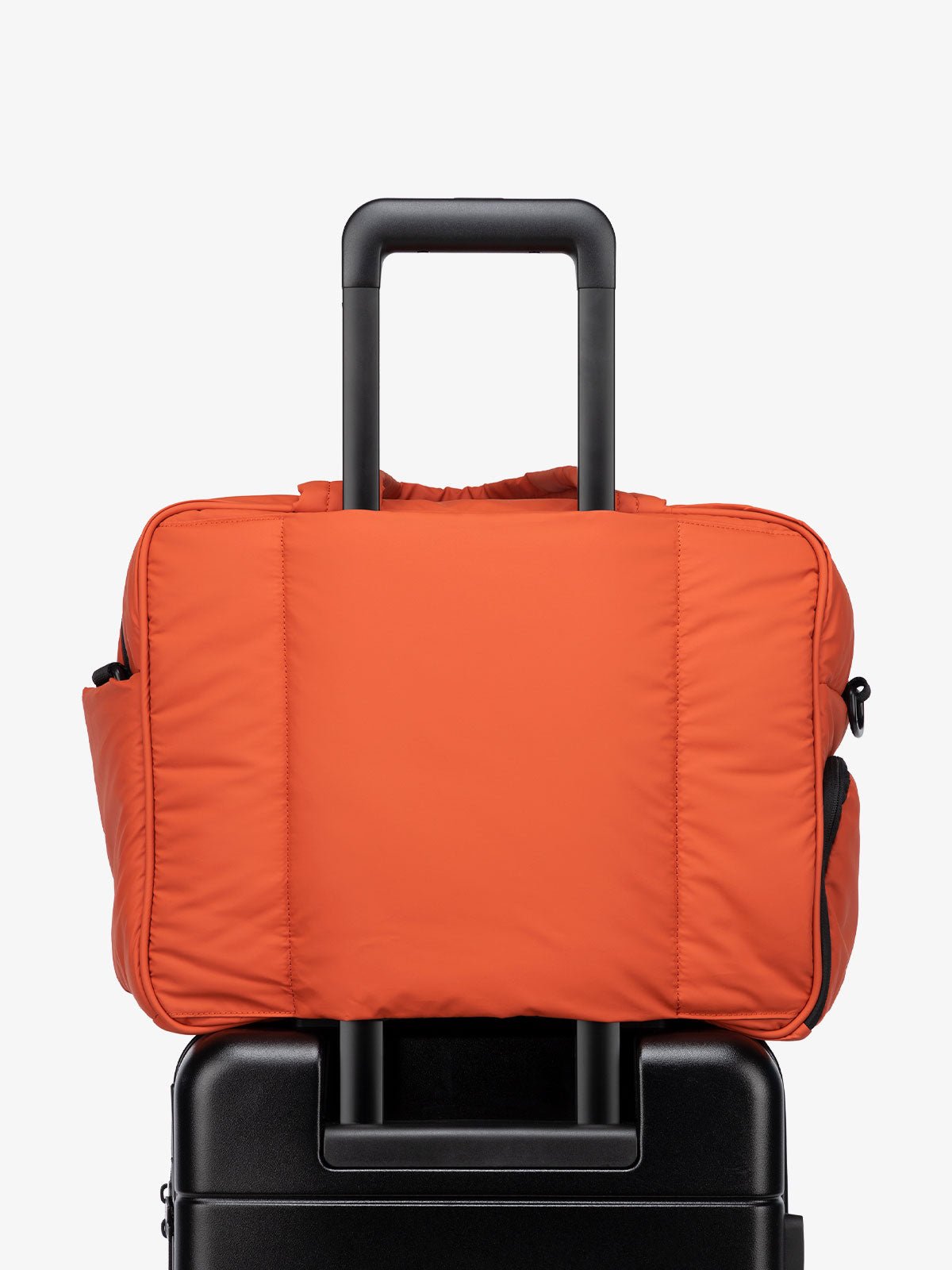 Luka duffel bag with shoe compartment in red orange