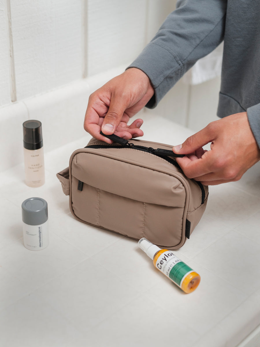travel organizer for skincare