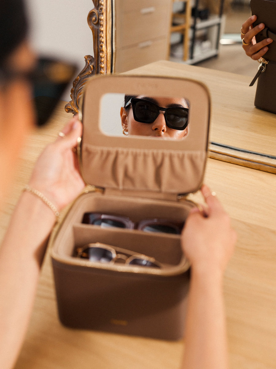 travel multiple sunglasses case in mocha with mirror