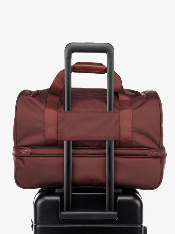 CALPAK Stevyn duffel bag with trolley sleeve